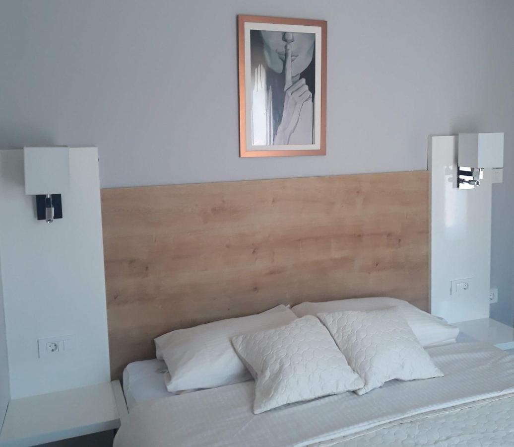 Apartments Orsula Near Old Town Šibenik Quarto foto